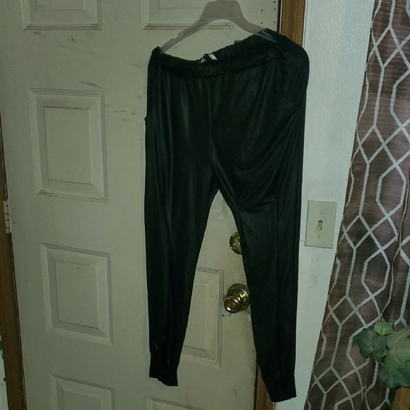 easel Pants - Black Jogger Pants